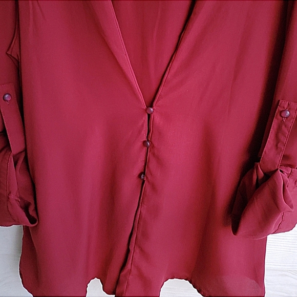 Rotita Red Burgundy Lace Overlay Long Roll-tab Sleeve V-neck Henley Tunic Top - Picture 13 of 16